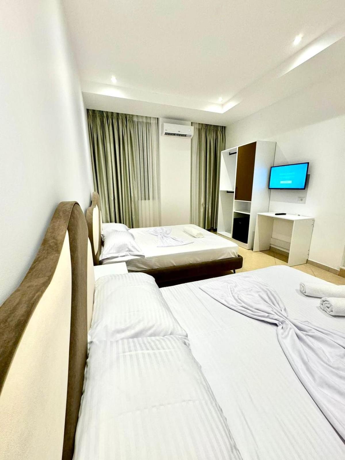 Hotel Balili Влёра Экстерьер фото