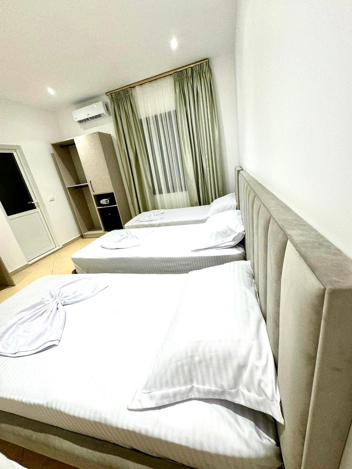 Hotel Balili Влёра Экстерьер фото